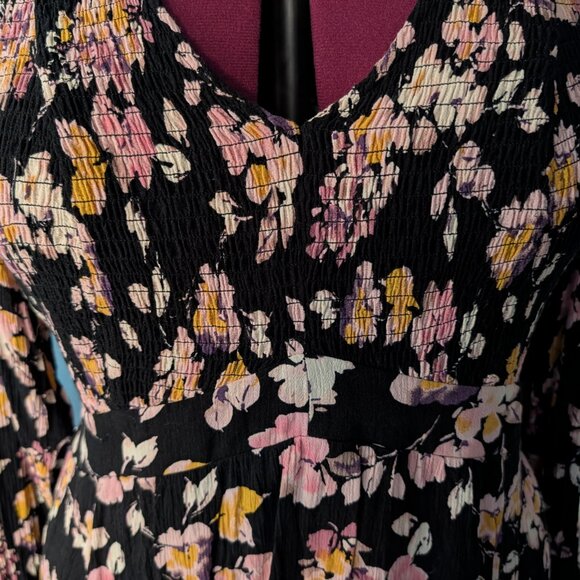 Black floral Torrid top - Picture 2 of 5